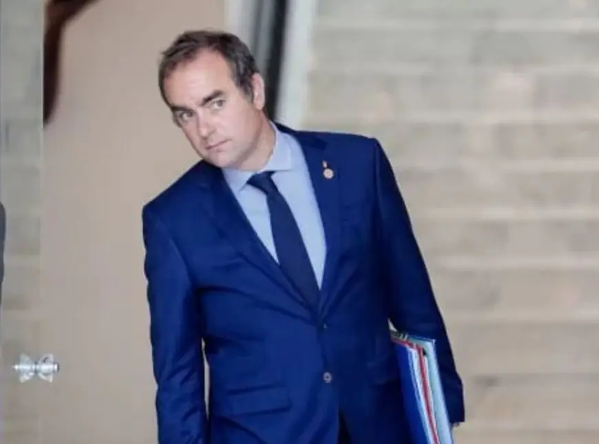 フランス政府崩壊：ル・コルノー国防大臣が新首相に就任…。