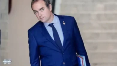 パリ | フランスのエマニュエル・マクロン大統領は、セバスチャン・ル・コルノー国防相をフランスの新首相に任命した。議会で信任投票が行われた。